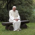 Mừng sinh nhật lần thứ 91 của Đức nguyên Giáo hoàng Bênêđictô XVI